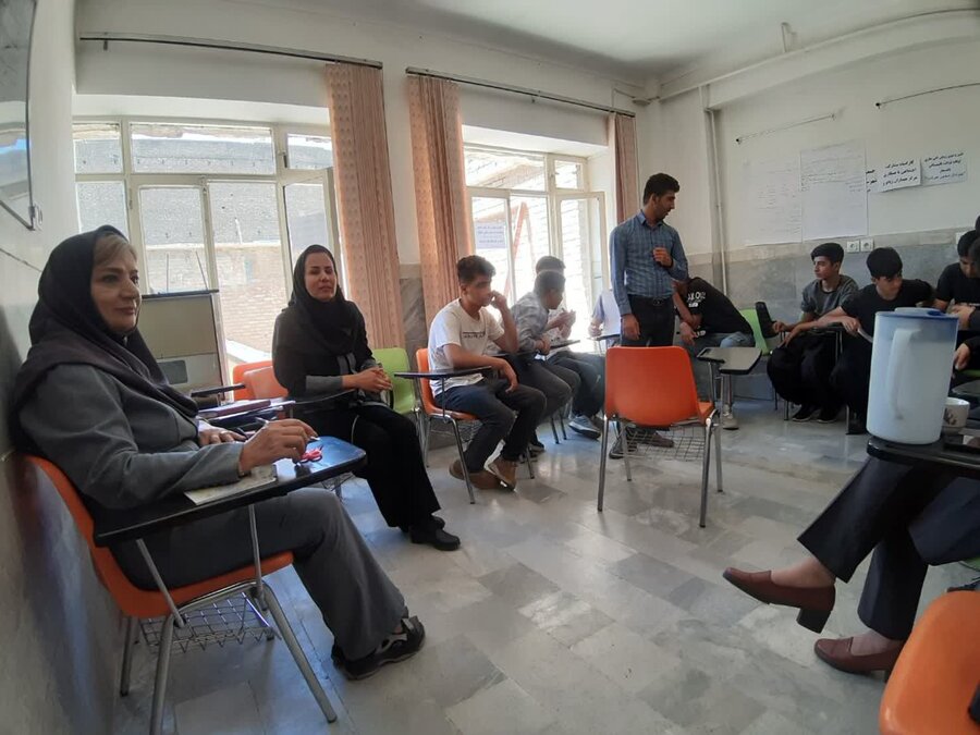 بازدید از روند اجرایی طرح مانا (مشارکت اجتماعی نوجوانان) در استان کردستان
