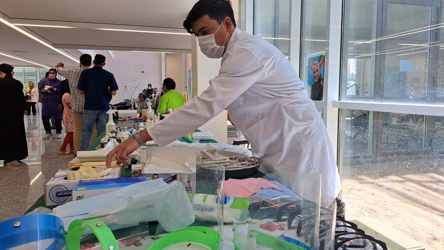 قطار قاصدک در ایستگاه بیست و چهارم به خمینی شهر رسید