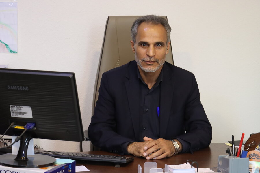 بشنویم| گفتگوی زنده رادیو پیام بوشهر با دبیر ستاد هفته دولت در بهزیستی استان