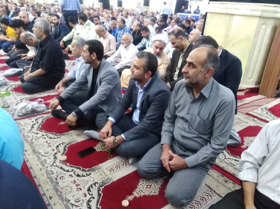 حضور مدیرکل بهزیستی گیلان در مراسم عبادی ، سیاسی نماز جمعه