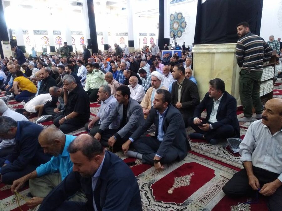 حضور مدیرکل بهزیستی گیلان در مراسم عبادی ، سیاسی نماز جمعه