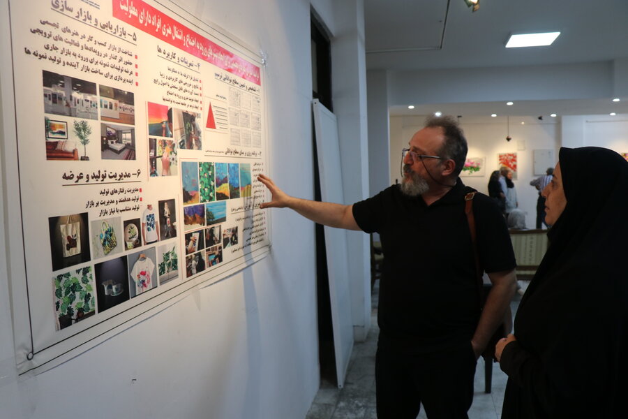 برپایی نمایشگاه نقاشی ویژه مربیان در ارومیه