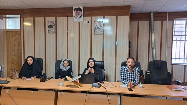 خمینی شهر | برگزاری کارگاه مخاطب شناسی و کارآفرینی    