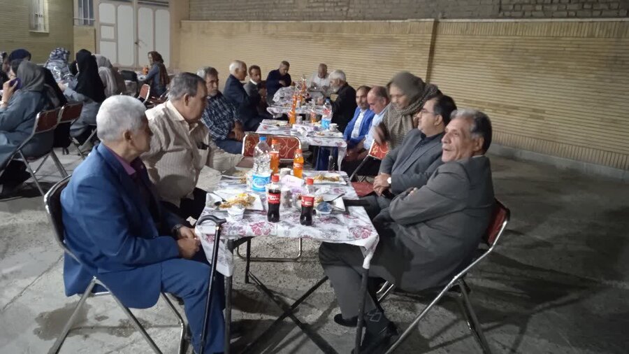 تقدیر از بازنشستگان بهزیستی شیروان