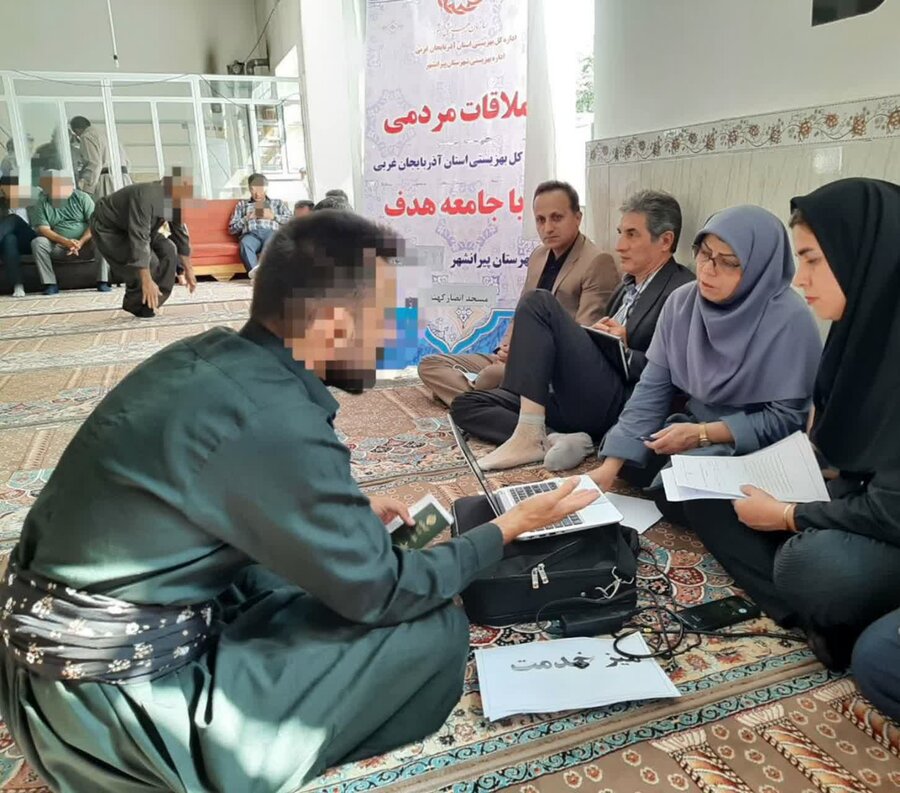 برپایی میز خدمت بهزیستی در شهرستان پیرانشهر