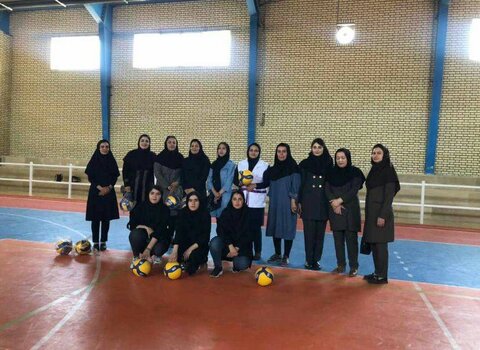 برگزاری مسابقات ورزشی ویژه دختران خانوارهای تحت پوشش بهزیستی پیرانشهر