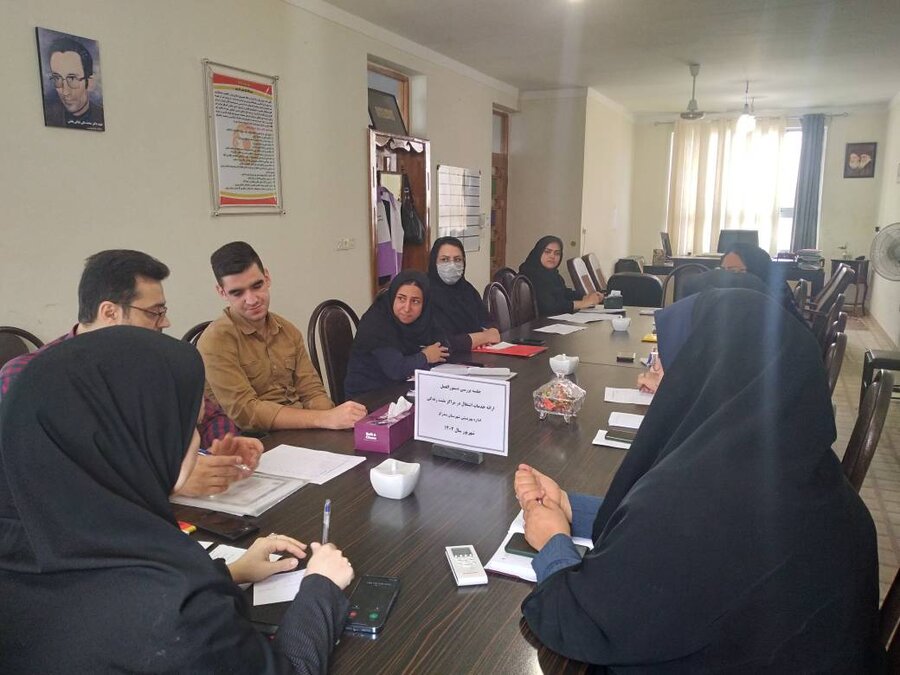 بندرگز | کلاس آموزشی ارائه خدمات اشتغال ویژه مددکاران مراکز مثبت زندگی برگزار شد.