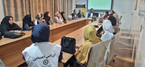 آباده|برگزاری نشست تخصصی پیشگیری از خودکشی