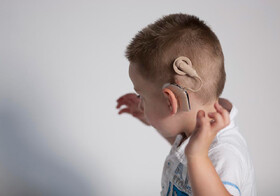 بازتوانی کودک ناشنوا از مرحله غربال تا تشخیص و مداخله توانبخشی وکاشت حلزون