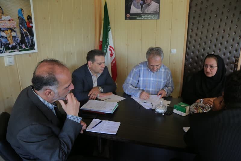 در نشست شورای معاونین بهزیستی استان کردستان:
مسکن و اشتغال ساکنان روستاهای کردستان در اولویت جامعه هدف بهزیستی قرار گرفت