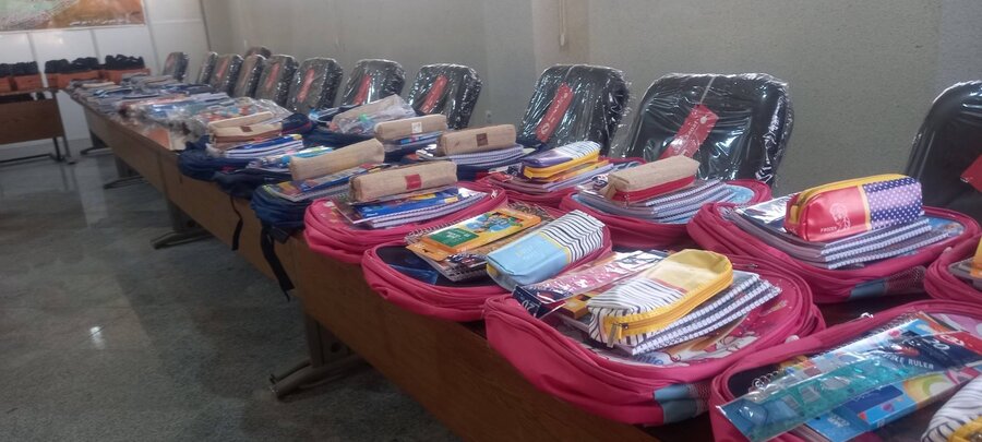 فیروزکوه | پویش همدلی بهزیستی شهرستان برای تامین  نوشت افزار