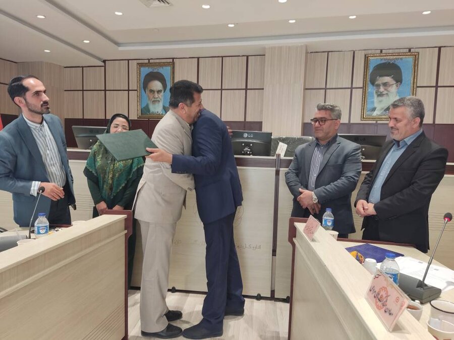 اراز قلی بیری سرپرست اداره بهزیستی مراوه تپه شد.