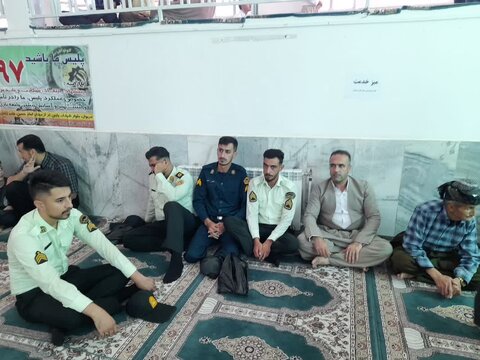 برگزاری میز خدمت بهزیستی در مسجد جامع شهر مریوان
