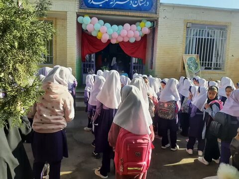 شاهرود/گزارش تصویری/جشن بازگشایی مدارس در مراکز شبه خانواده