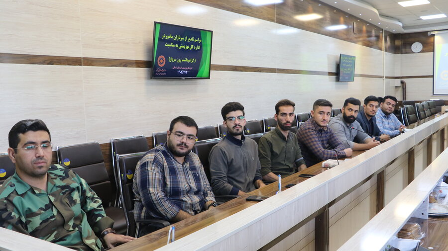 روز سرباز گرامیباد