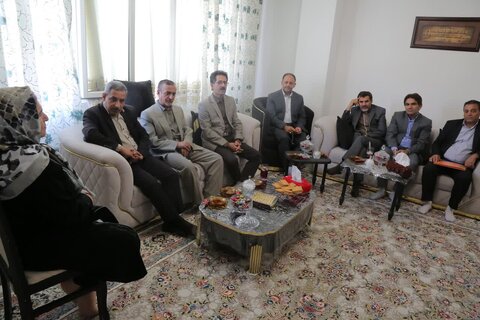 دیدار مدیرکل بهزیستی کردستان با ایثارگران شاغل در بهزیستی کردستان