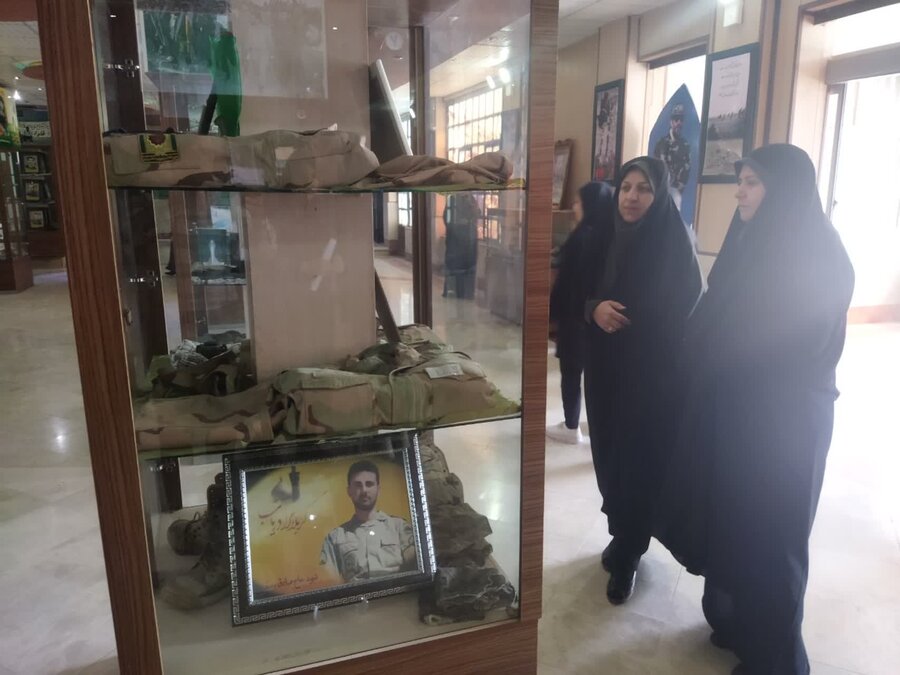 حضور بانوان شاغل در بهزیستی استان کردستان در گلزار شهدا
