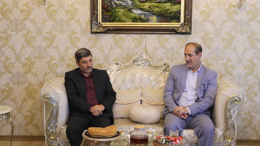 دیداربا خانواده شهید در هفته دفاع مقدس