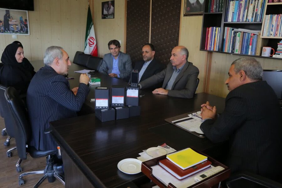 آئین رونمایی از دستگاه بی سیم اورژانس اجتماعی (POC) سنندج