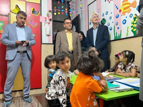 گزارش تصویری|بازدید مدیر کل و معاون توانبخشی بهزیستی فارس از مرکز روزانه آموزشی و توانبخشی خانواده و کودک مبتلا به اختلالات شنوایی تا سن 15 سال-قاصدک