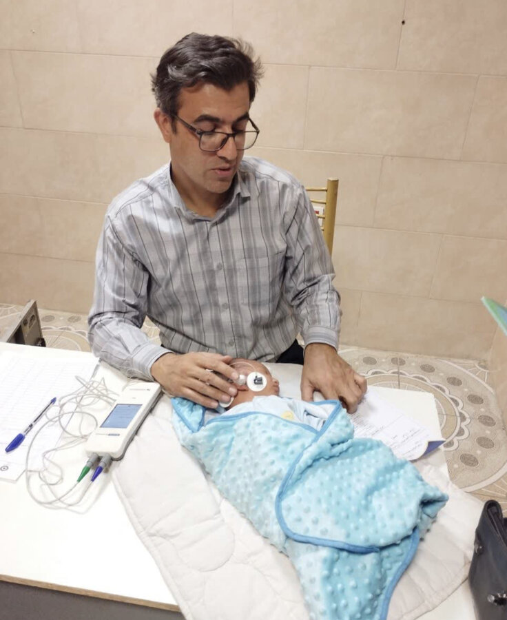 بازدید ازپایگاه دائمی غربالگری شنوایی نوزادان شهرستان ساوجبلاغ