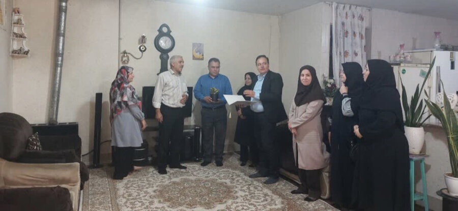 دیدار با یکی ازکارکنان ایثارگر اداره بهزیستی شهرستان ساوجبلاغ