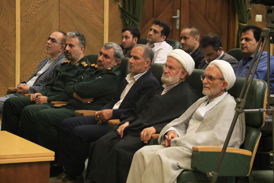 همایش گرامیداشت هفته دفاع مقدس در رشت برگزار شد