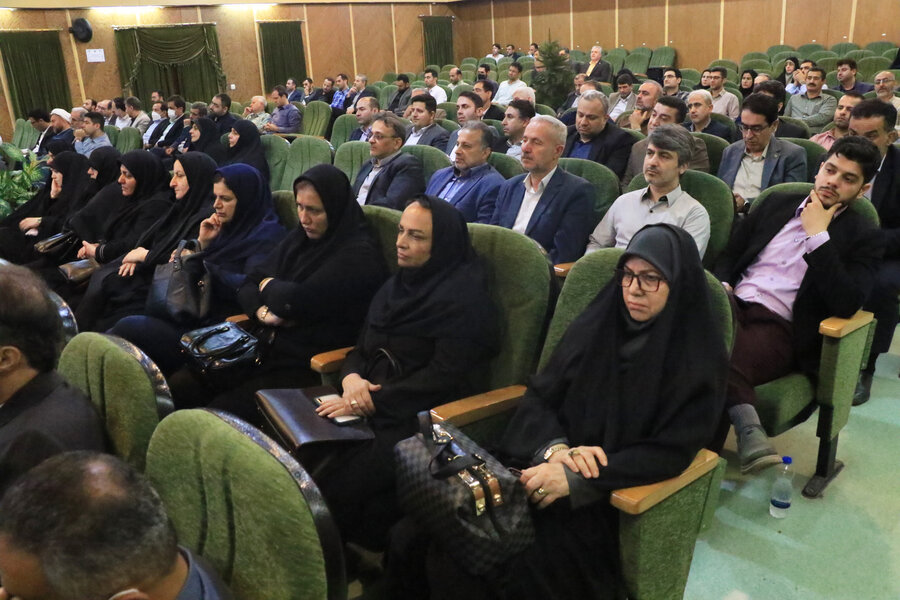 همایش گرامیداشت هفته دفاع مقدس در رشت برگزار شد