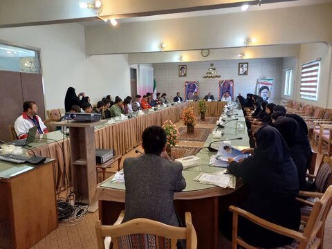 نیر| اردبیل| برگزاری مراسم اختتامیه برنامه مانا درسالن جلسه فرمانداری شهرستان نیر