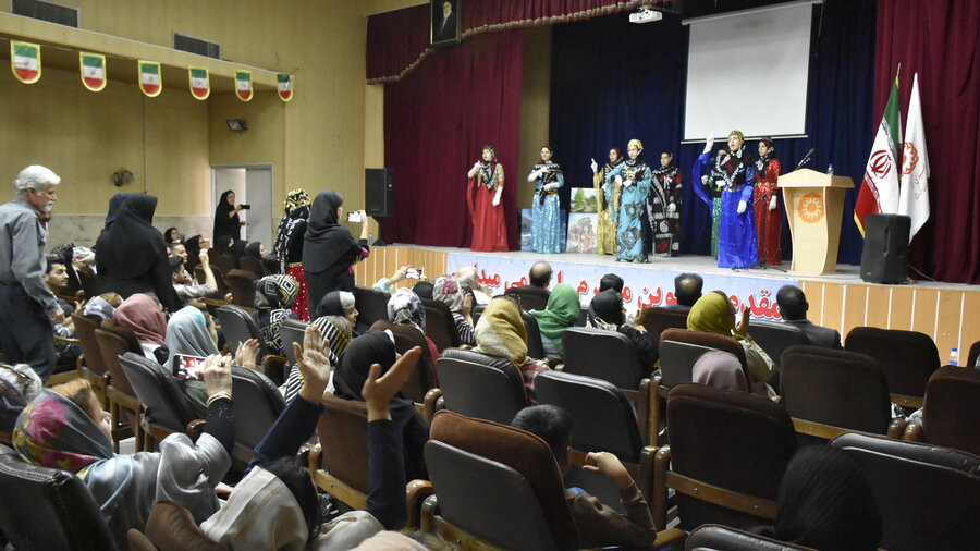 هفته ناشنوایان