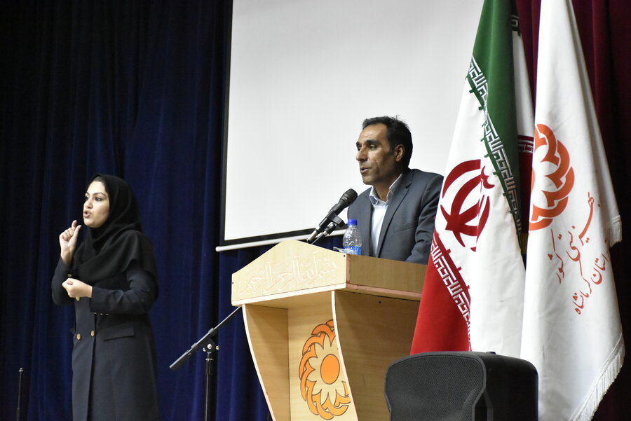 هفته ناشنوایان