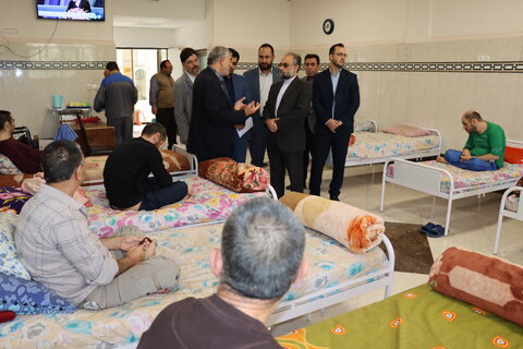 گزارش تصویری| دلجویی دادستان اردبیل از بیماران مرکز خیریه توانبخشی و نگهداری از معلولین حضرت ابوالفضل(ع) اردبیل