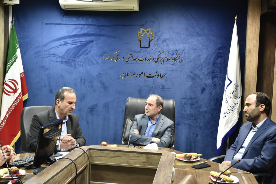 نشست مدیران