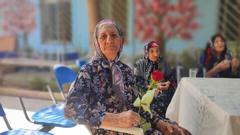 پاسداشت روز جهانی سالمندان با شعار "کرامت بخشی به سالمندان با حمایت‌های اجتماعی و اقتصادی"