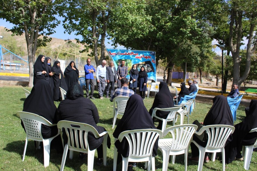 فریدن| نهم آذر، روز یادآوری جایگاه ارزنده سالمندان