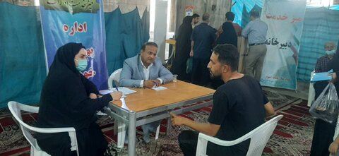 پاسخگویی معاون پشتیبانی بهزیستی خوزستان به درخواستهای مردمی  در میز خدمت