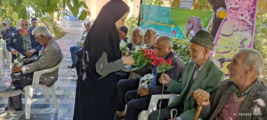 دهاقان|برگزاری مراسم تجلیل از سالمندان شهرستان