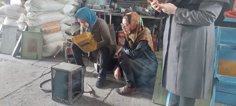 گزارش تصویری| بازدید از طرح اشتغال کارگاه تولیدی نایلون و قطعه سازی با مشارکت بانوان