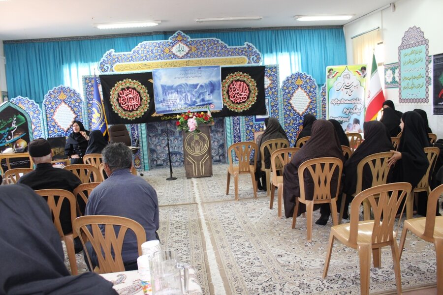 فریدن| نهم مهر، روز یادآوری جایگاه ارزنده سالمندان