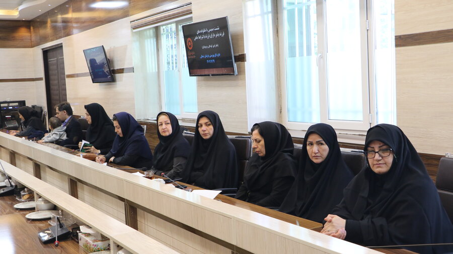 تقدیر از خانواده های فرزند پذیر