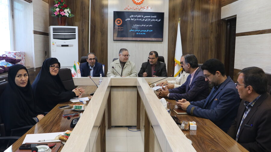 تقدیر از خانواده های فرزند پذیر