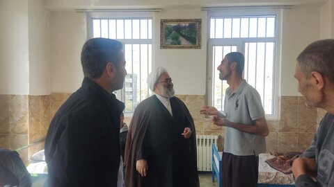 گزارش تصویری| بازدید امام جمعه کلیبر از مرکز نگهداری معلولین ذهنی