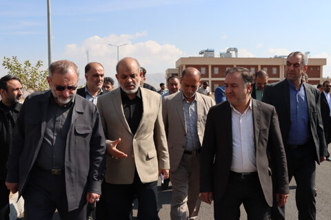 گزارش تصویری ا بازدید دکتر وحیدی وزیر کشور از دهکده سلامت و توانبخشی آفتاب وافتتاح فاز یک