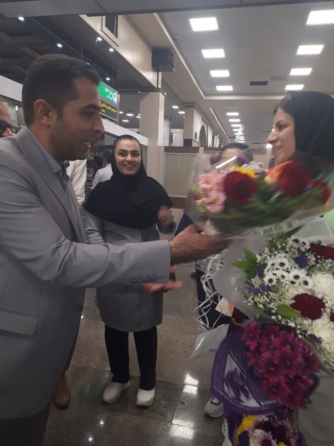 مراسم استقبال از بانوی ورزشکار پاراآسیایی در فرودگاه بین المللی بوشهر