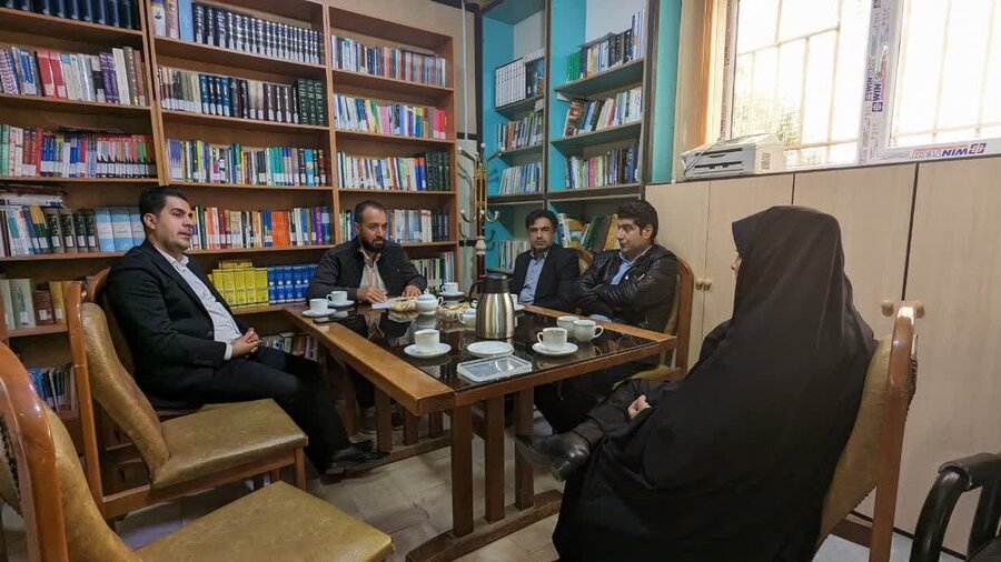 تشکیل "کانون شعر و ادب" در بهزیستی استان کرمانشاه