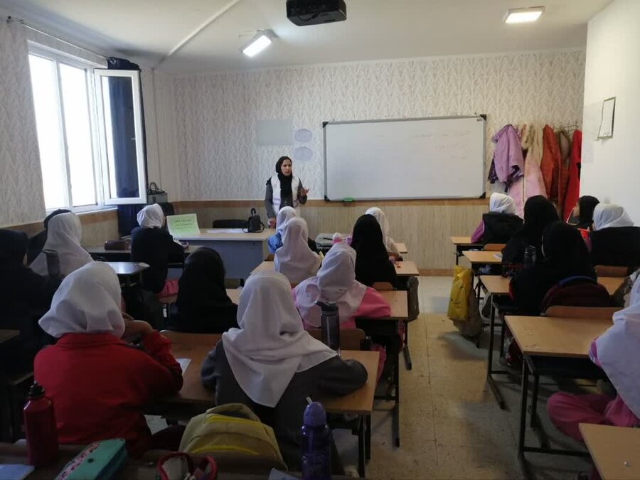 مریوان ،برگزاری کارگاه آموزشی
" مهارتهای خود مراقبتی "