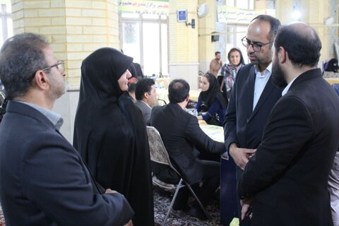 مدیرکل بهزیستی استان البرز در مراسم معرفی کارجویان به واحدهای تولیدی حضور پیدا کرد