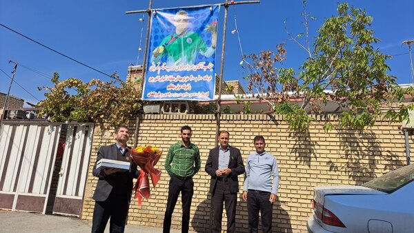 خمینیشهر| تجلیل از قهرمان مسابقات پارا آسیایی چین