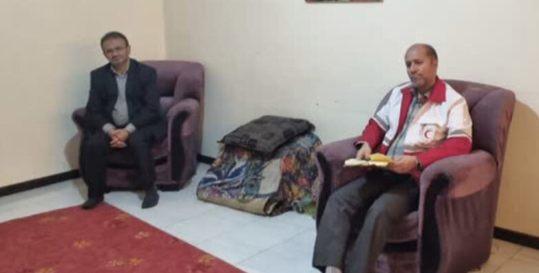 کرج | بازدید مدیر بهزیستی و مدیر جمعیت هلال احمر کرج از منزل مددجوی تحت پوشش