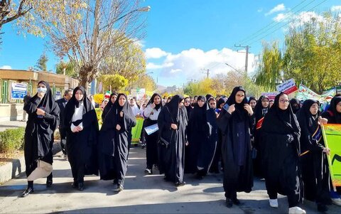 گزارش تصویری/حضور پرشور مجموعه بهزیستی سراسر استان آذربایجان غربی در راهپیمایی ۱۳ آبان